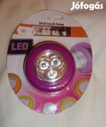 3 égős LED fali lámpa elemes