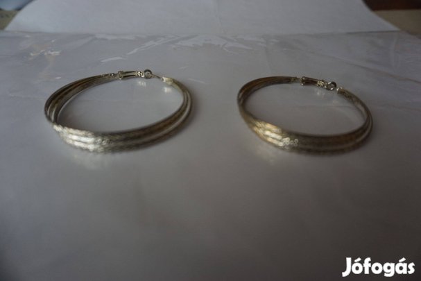 3 fém karika összefogva xxx mintával fülbevaló eladó