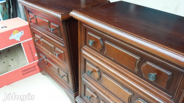 3 fiókos kis komód kiskomód éjjeliszekrény éjjeli szekrény bútor eladó