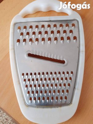 3 különböző reszelő szeletelő egybe a 3 db