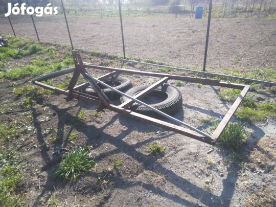 3 leveles, függesztett, nehéz fogas kerete eladó