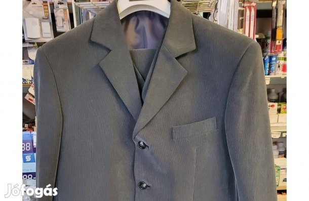3 részes öltöny szett