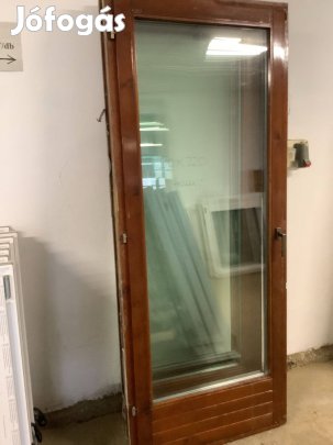 3 réteg üvegezésű fa erkélyajtó