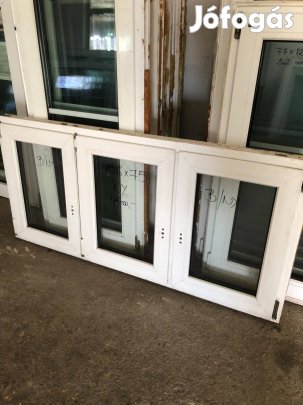 3 szárnyú keskeny ablak