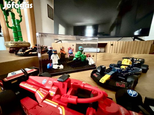 3 szintes Lego Figura vitrin. [ Új, Bontatlan ]
