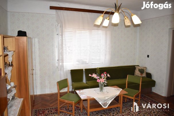 3 szobás családi ház a fürdő mellett!