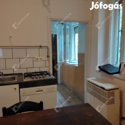 3 szobás családi ház eladó Mezőlakon!