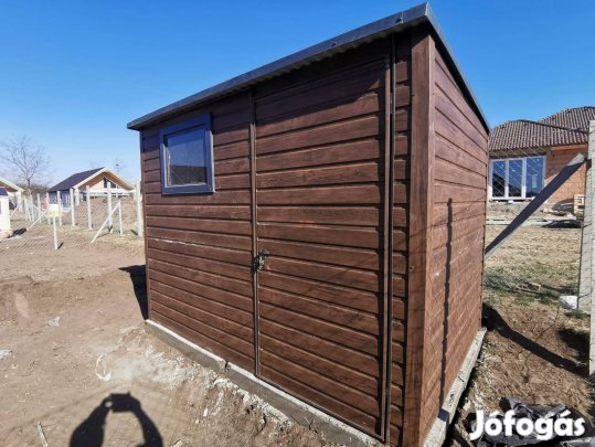 3m széles és 2m hosszú modern tároló