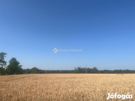 4000 nm-es telek eladó Balatonszabadi