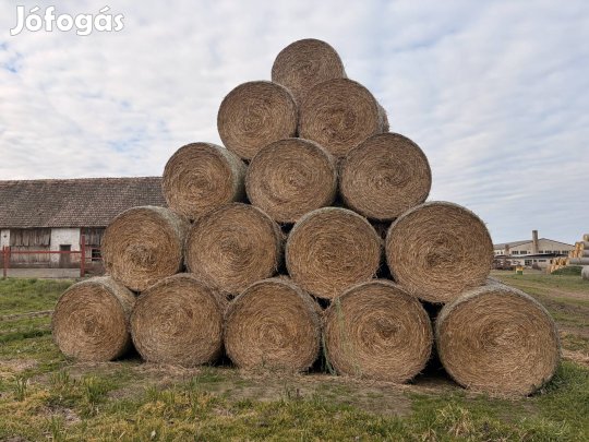 400 db szalmabála eladó