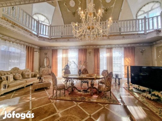 400 nm-es ház eladó Érd