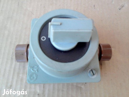 400v tokozott kapcsoló 25A, új eladó!