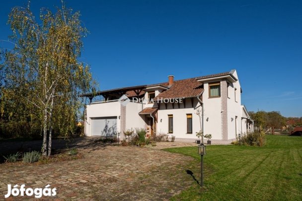 405 nm-es ház eladó Kecskemét