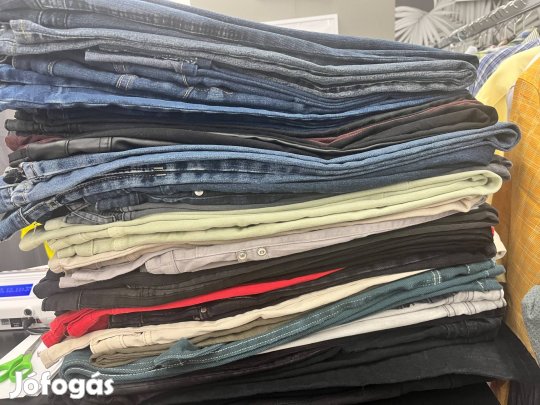 40 db első osztályú női farmernadrág eladó