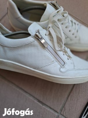 40-es Caprice fehér,bőr tavaszi női félcipő