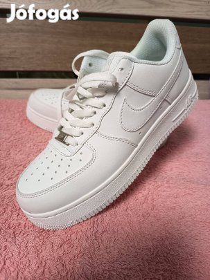 40-es Nike Air Force új
