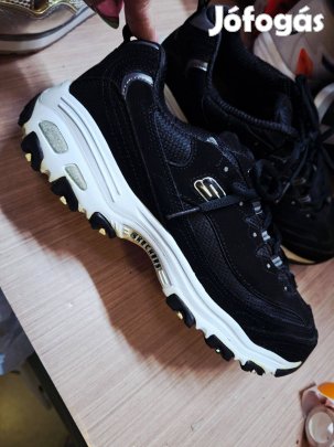 40-es Skechers fekete női sportcipő