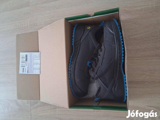 40-es méretű munkavédelmi cipő