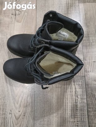 40-es női bakancs Dunaújváros 