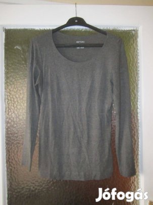 40-es sötétszürke felső
