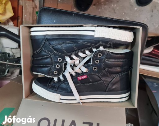 40 es új bőr dundás cipő eladó!