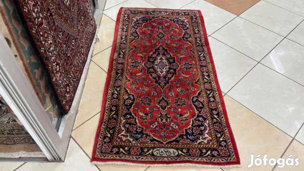 4132 Akció Szignózott Iráni Kashan Kézi gyapjú perzsa szőnyeg 69X137CM