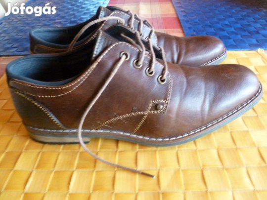 41-es férfi cipő