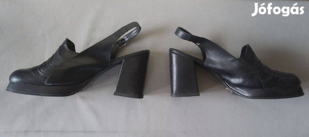 41-es női szandál 20260329