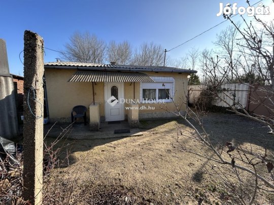 41 nm-es ház eladó Baja