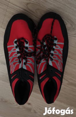 41 softshell turacipő