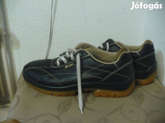 42 Sixton cipő eladó