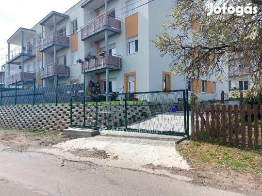 42 nm-es lakás eladó Pécs