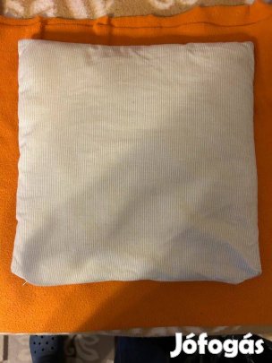 42x42 cm díszpárna 2 db van belőle