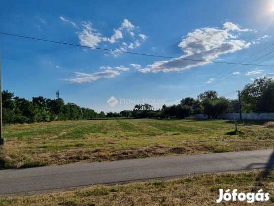 4364 nm-es telek eladó Gárdony