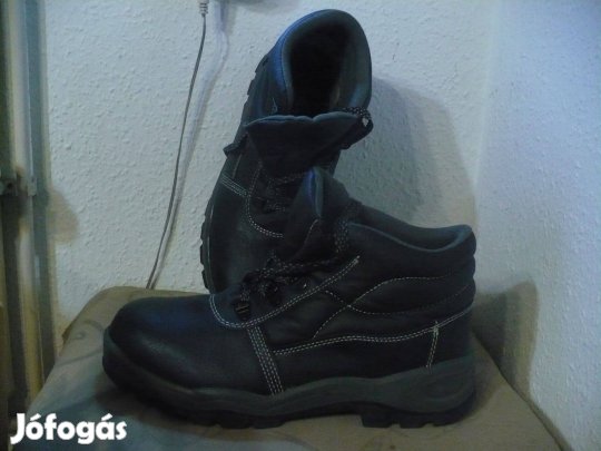 43 Portwest bakancs eladó