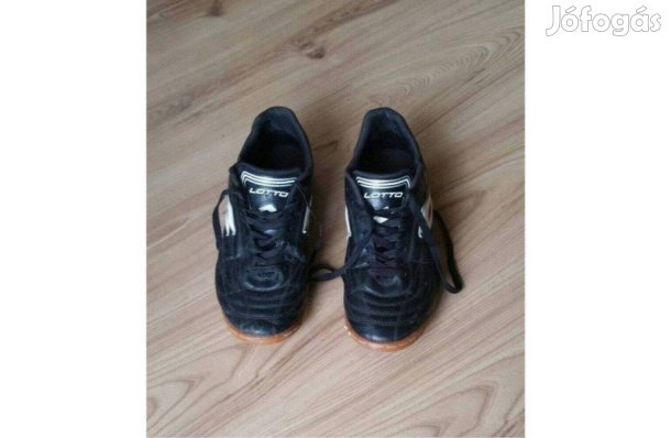 43' Football cipő Szép tiszta! Foci sportcipő