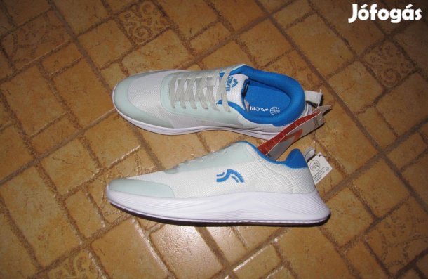 43-as sportcipő - vadonat új