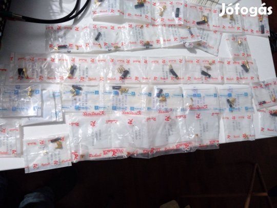 43db Új bontatlan Radiall SMA csatlakozó összesen 14.900ft