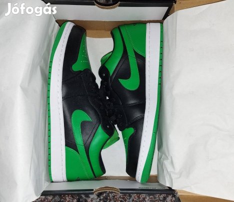 44-es Air Jordan 1 Low (Lucky Green/ Black)