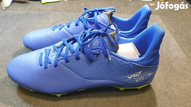 44-es Kipsta futball cipő eladó