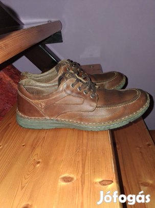 44-es, barna Gallus férfi bőrcipő