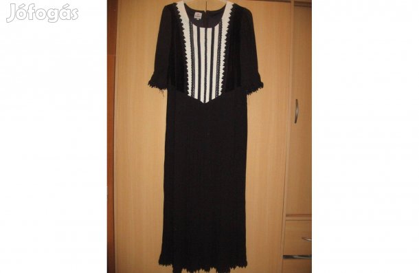 44-es, újszerű, rusztikus ruha