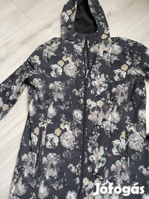 44-es belelt vizkepetgetos kabát újszerű 