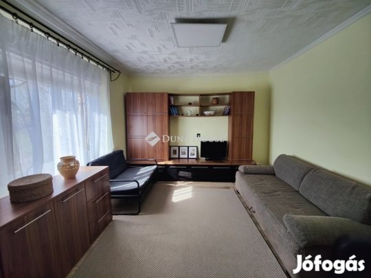 44 nm-es ház eladó Nagykáta