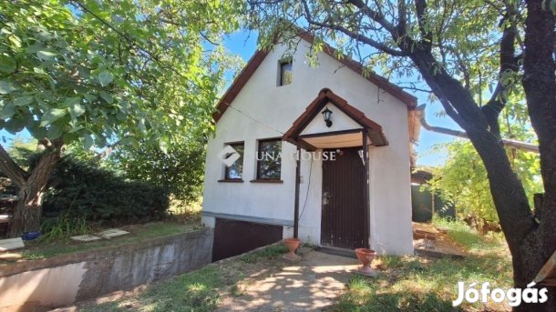 44 nm-es ház eladó Rácalmás