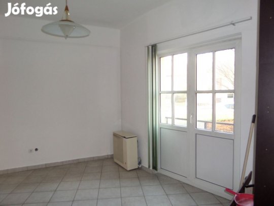 44 nm-es lakás eladó Pécs