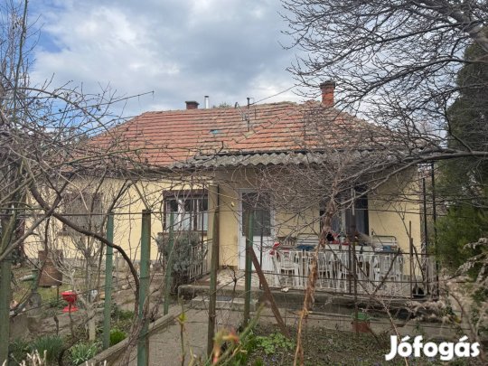 451m2-es telken felújítandó ház eladó