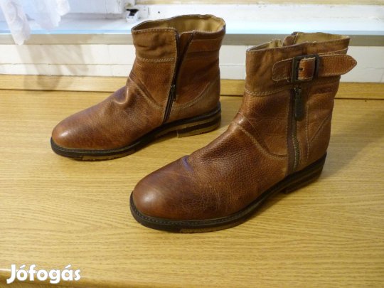45-ös Barna Új, Elegáns Szőrmebéléses Férfi Csizma Eladó!