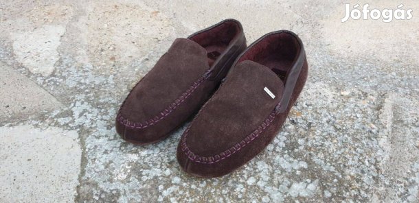 45-ös Ted Baker férfi bundás velúr házicipő kávébarna színben