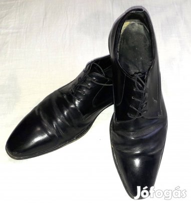 45-ös fekete Férfi bőr cipő eladó